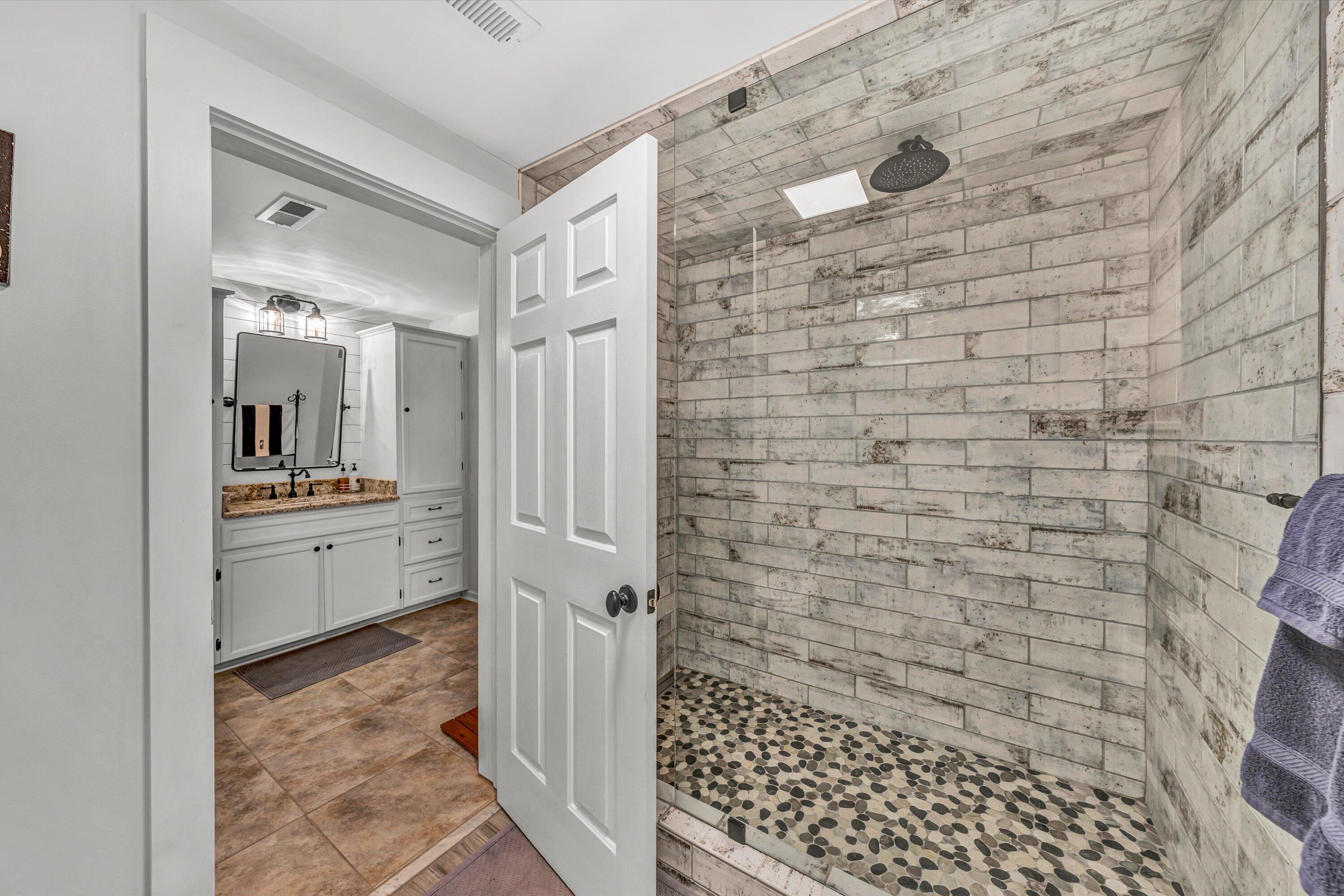 60 Sandpiper Cir, Penhook, Virginia image 36