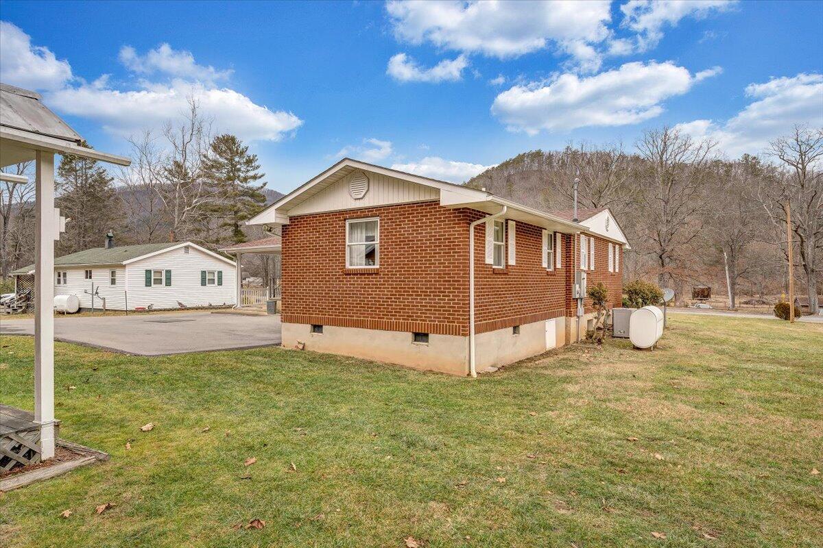 3314 Kanawha Trl, Covington, Virginia image 33