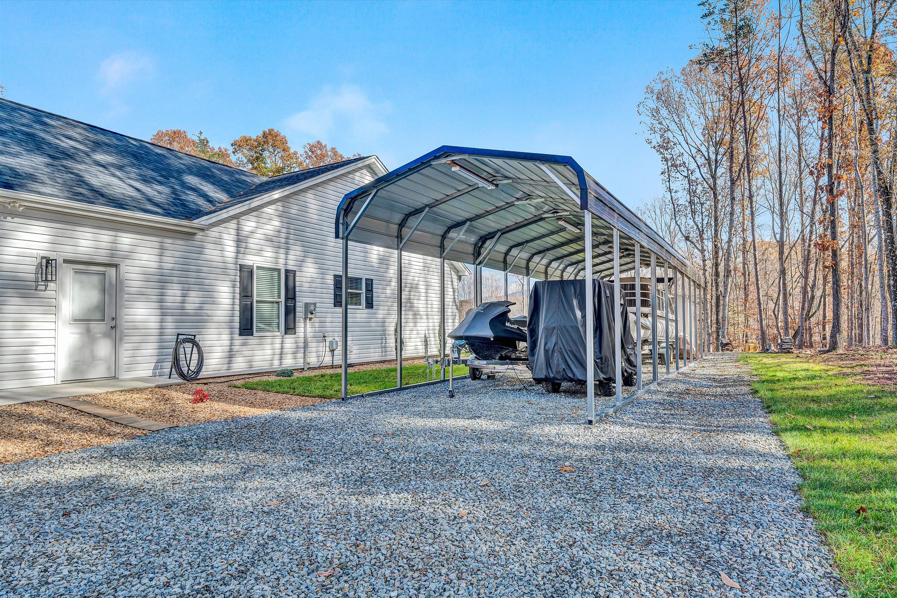 840 Jefferson Dock Rd, Penhook, Virginia image 35