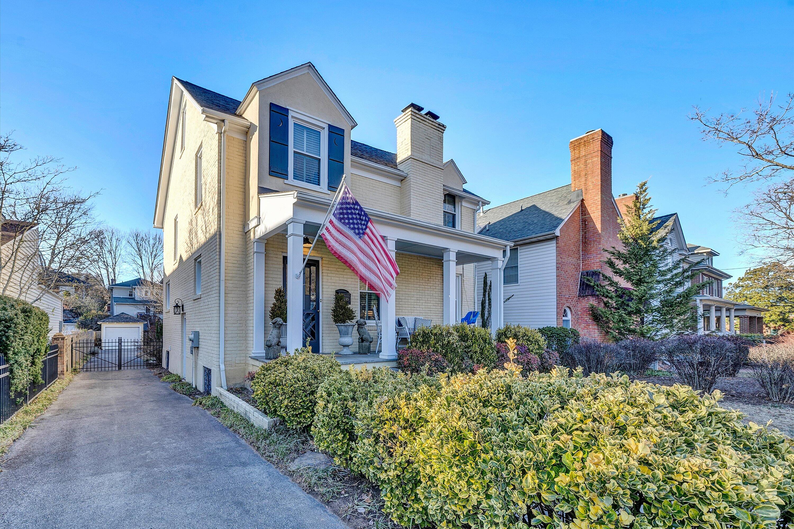 2315 Crystal Spring Ave, Roanoke, Virginia image 2