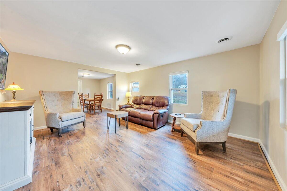 3564 Leffel Rd, Roanoke, Virginia image 6