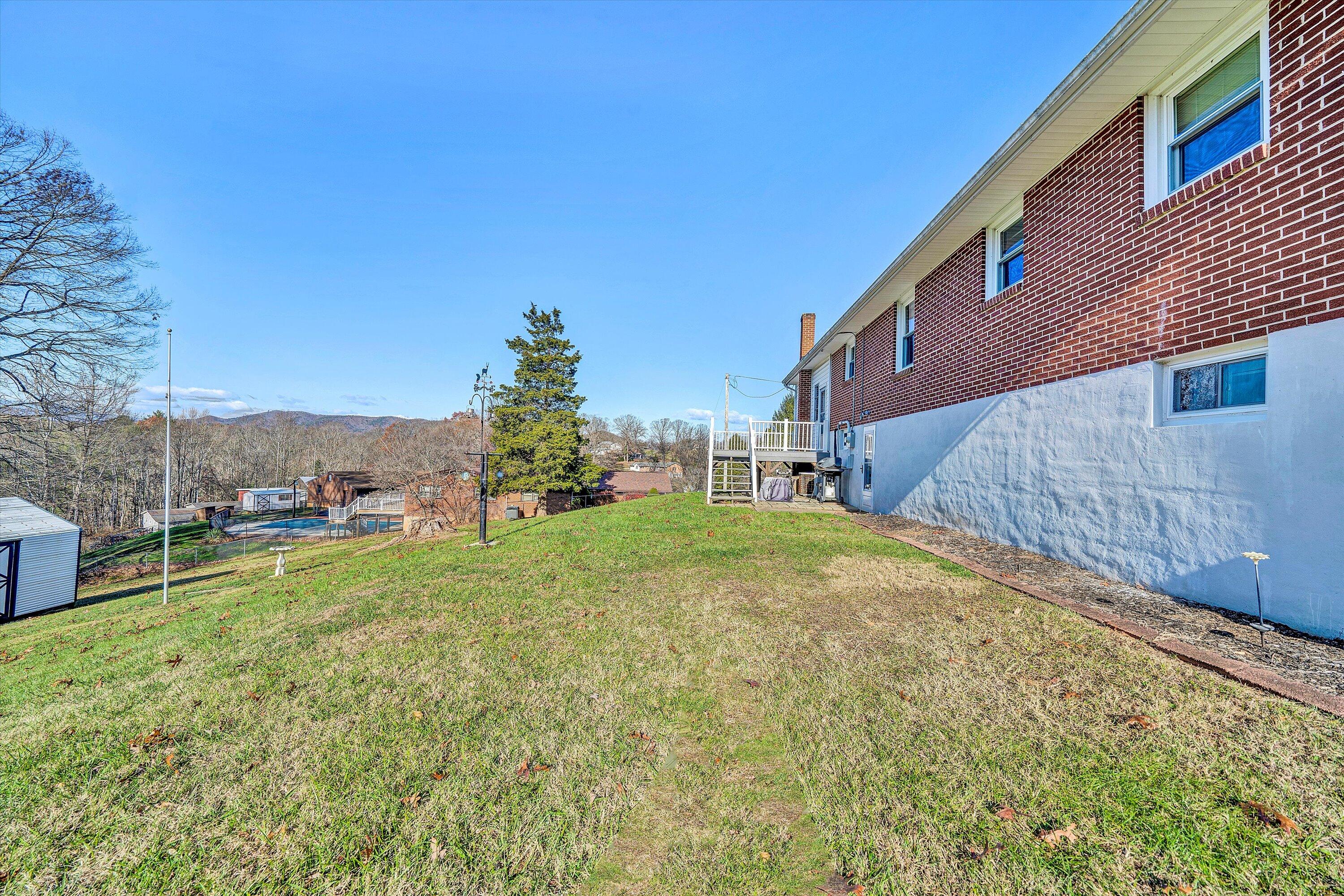 6683 Crowel Gap Rd, Roanoke, Virginia image 40