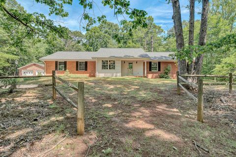 Homes For Sale - 206 Brookledge Dr<br/> Vinton, VA 24179