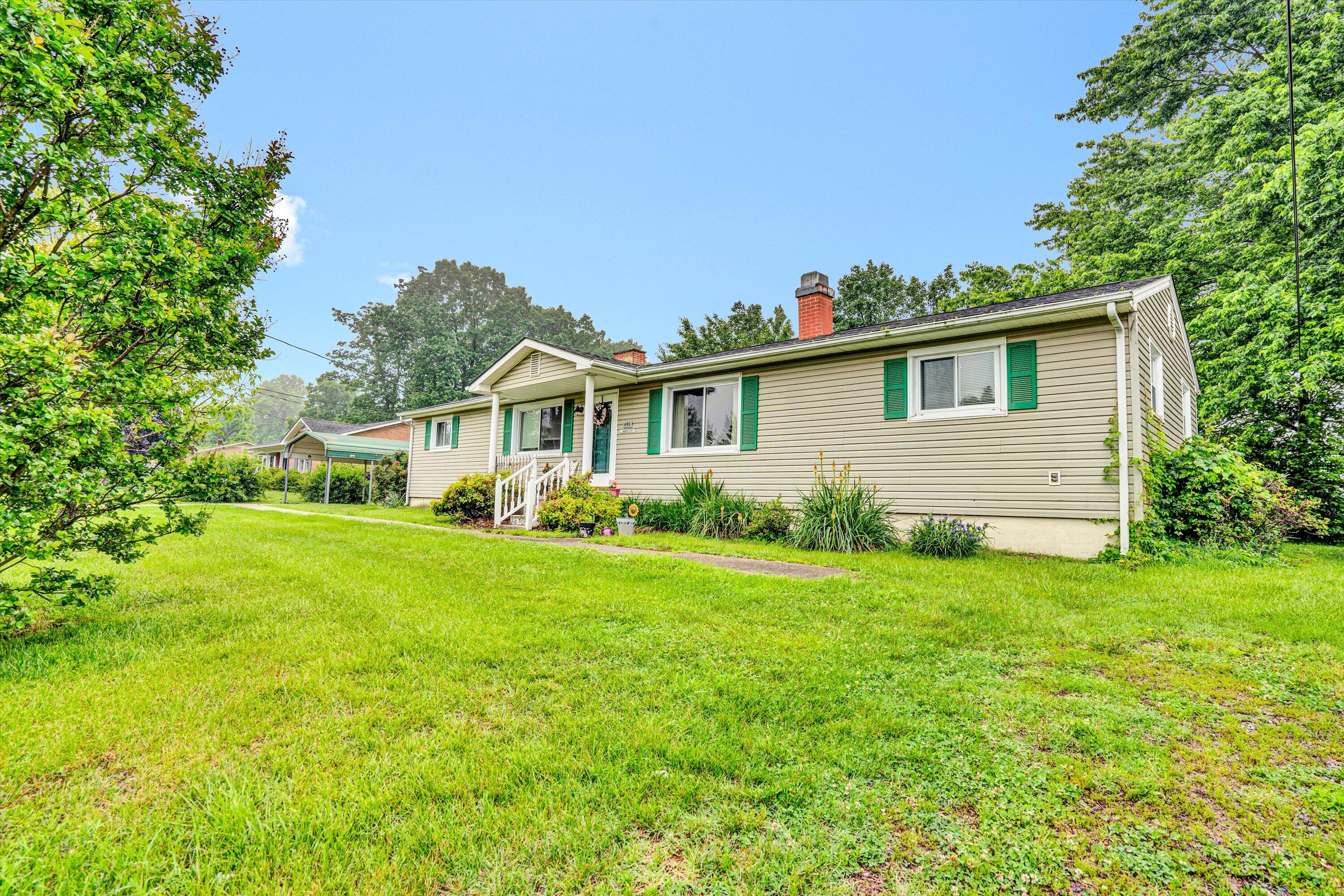 690 Scuffling Hill Rd, Rocky Mount, Ohio image 21