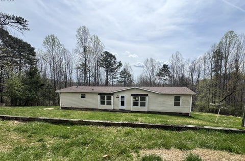 Homes For Sale - 108 Cherokee Ln<br/> Thaxton, VA 24174