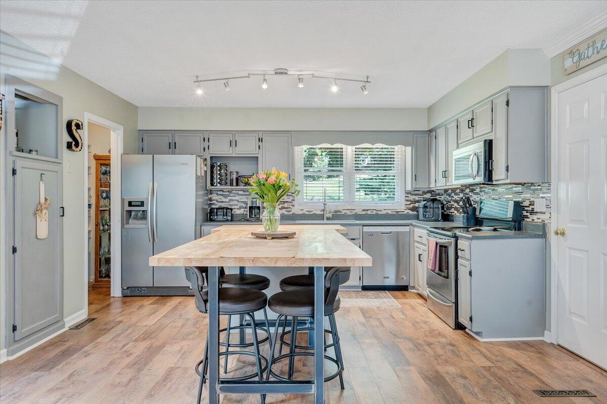 54 Farm View Rd, Glade Hill, Virginia image 6