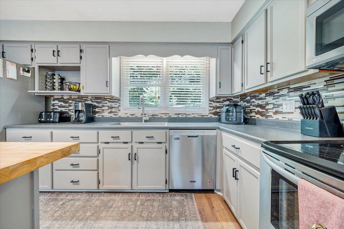 54 Farm View Rd, Glade Hill, Virginia image 7