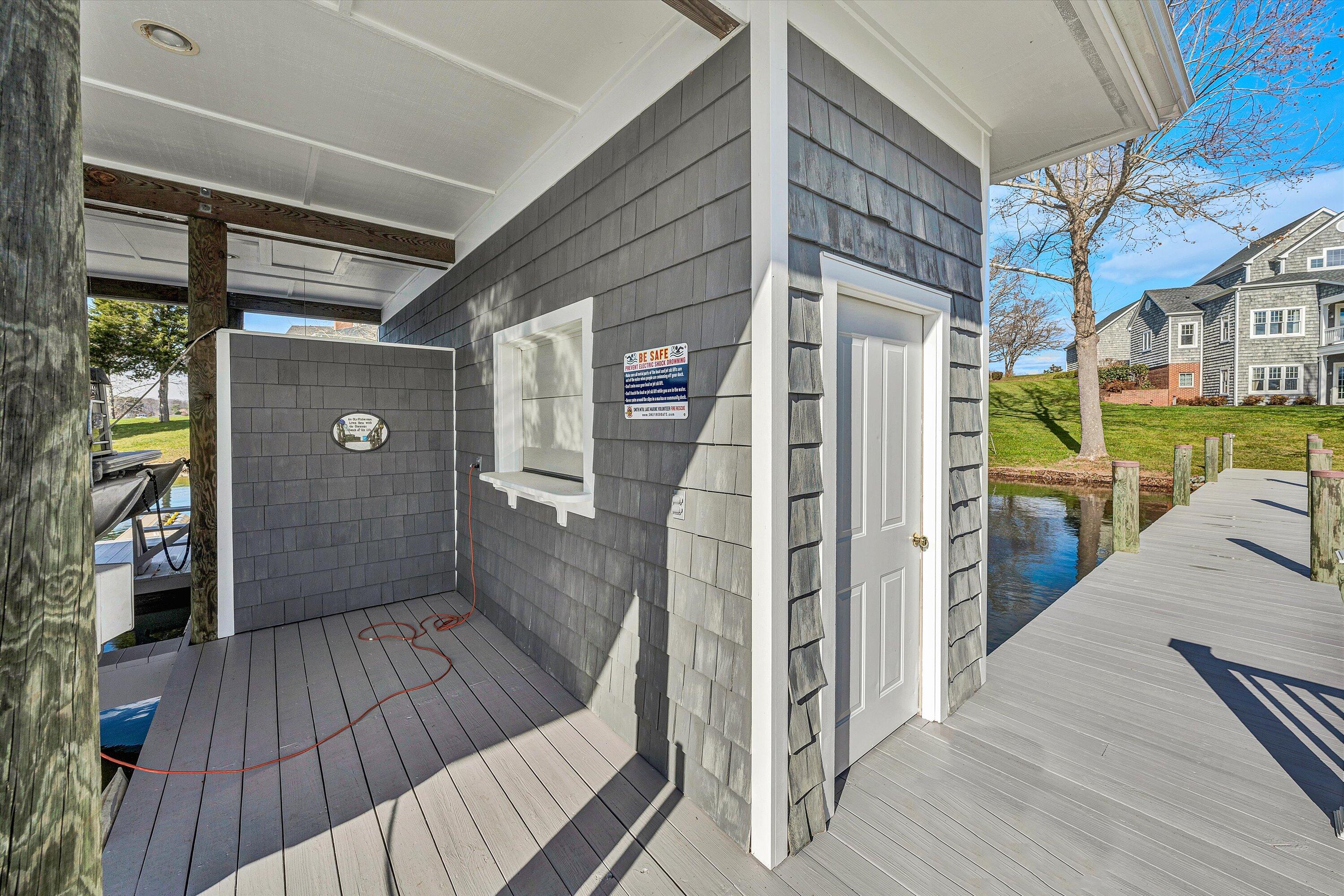 Penhook, Virginia 24137, United States, 4 Bedrooms Bedrooms, ,4 BathroomsBathrooms,Residential,Pending,25014