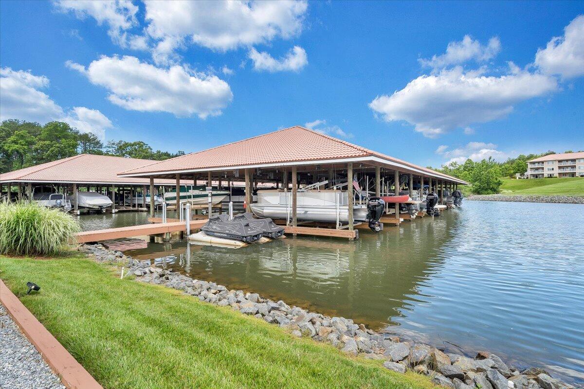 1067 Margarita Ct, Moneta, Virginia image 5