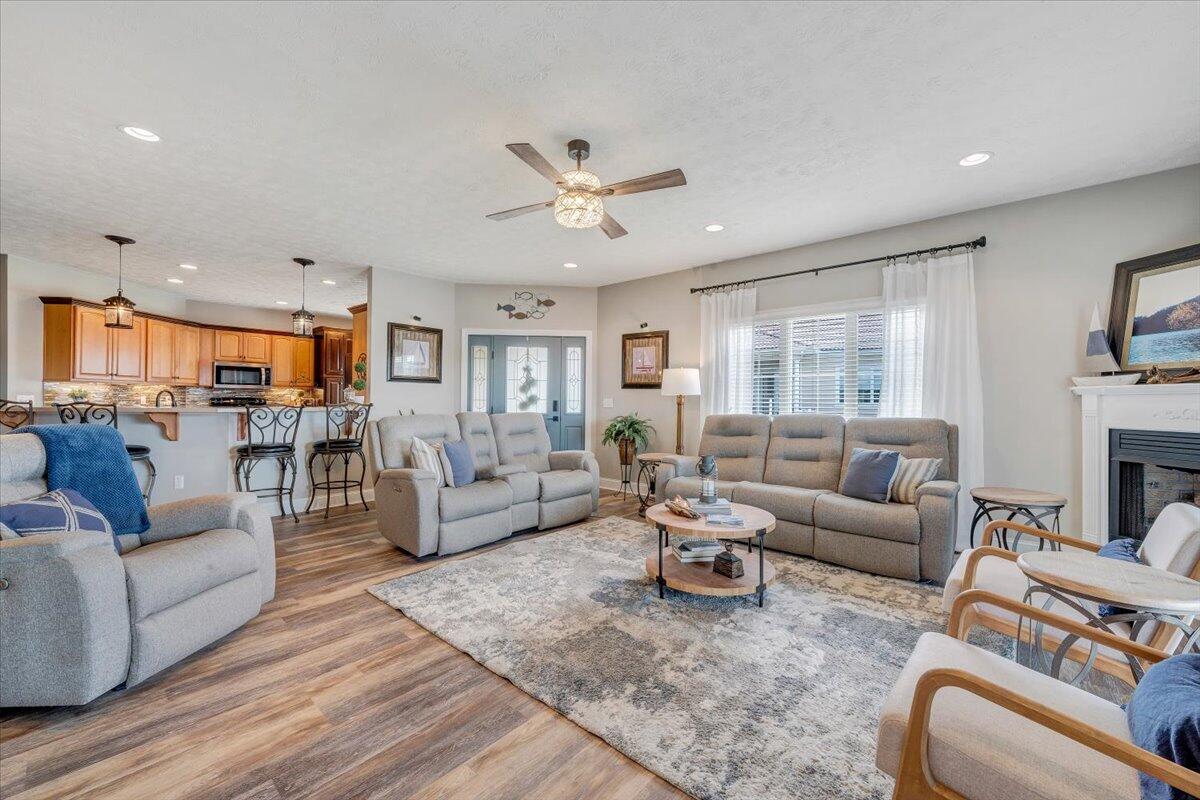 1067 Margarita Ct, Moneta, Virginia image 10