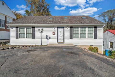 Homes For Sale - 1146 Morehead Ave<br/> Roanoke, VA 24013