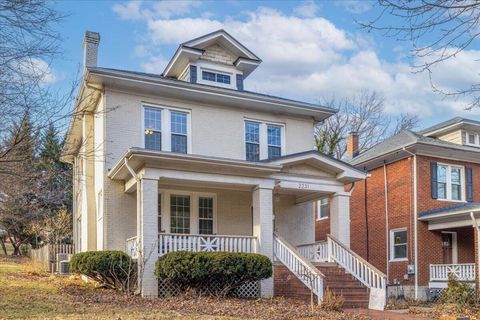 Photo of 2231 Carolina AVE SW, Roanoke, VA 24014 (MLS # 923751)