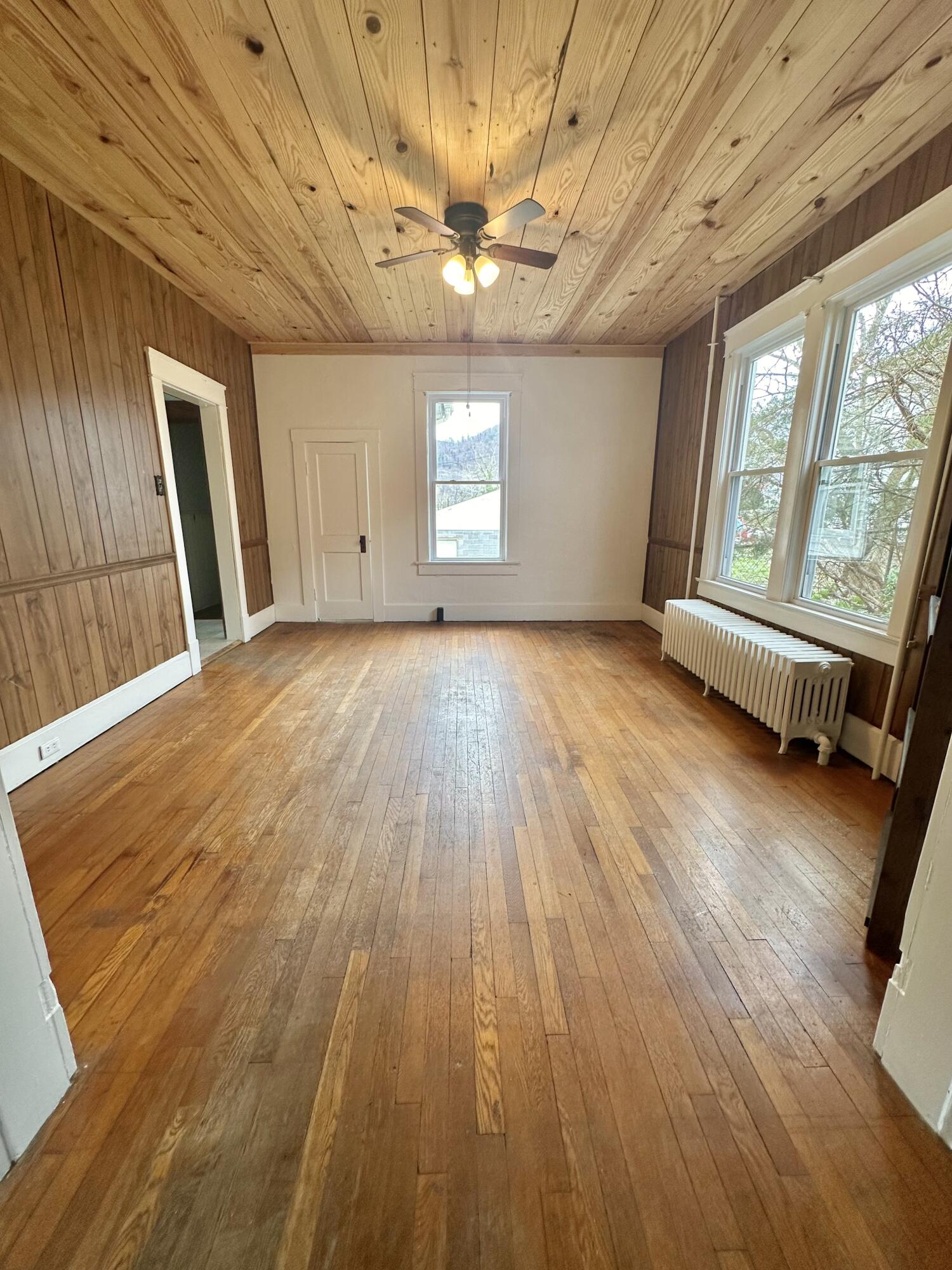 513 Court St, Clifton Forge, Virginia image 10