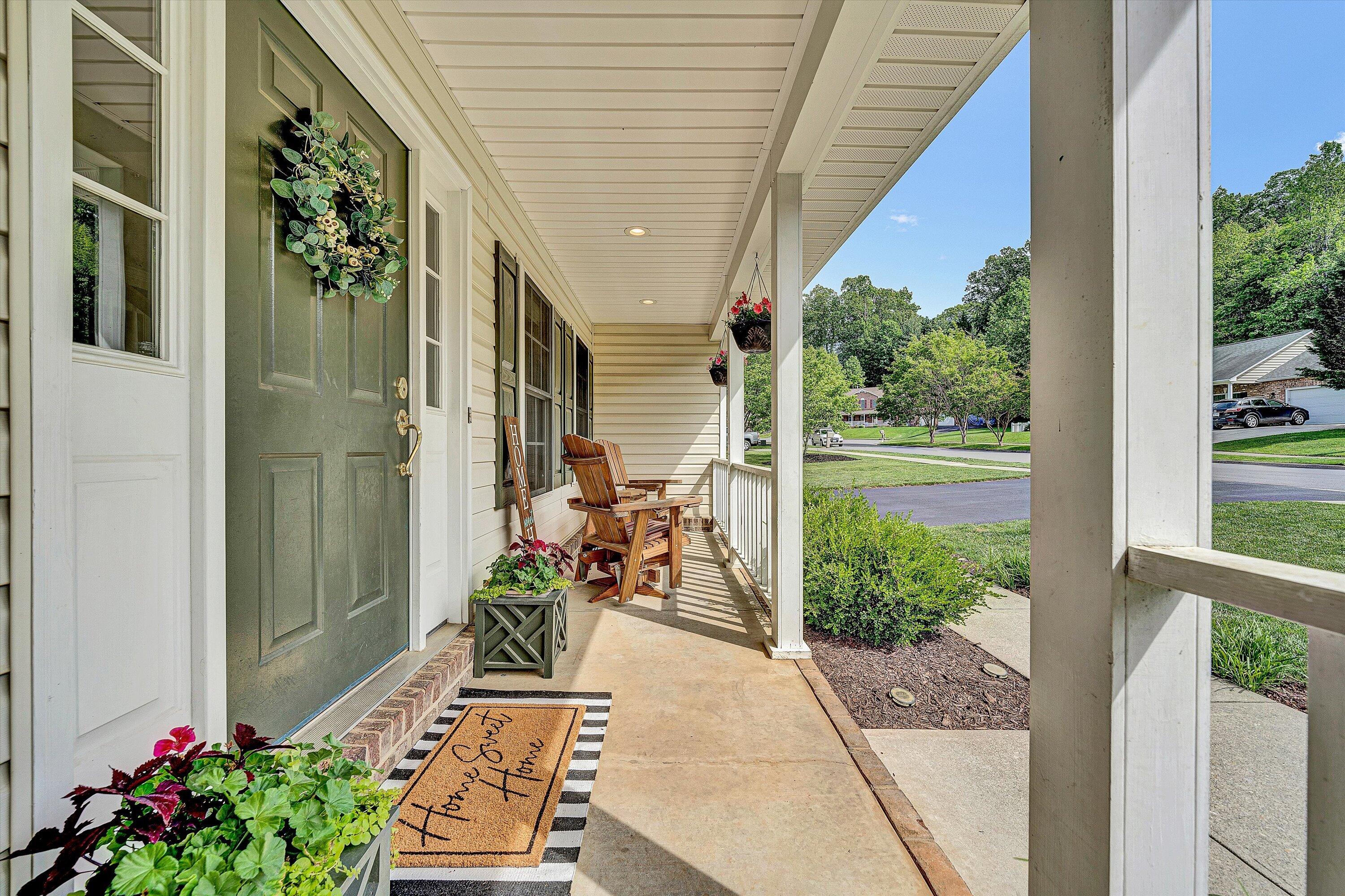 4848 Hickory Ridge Ct, Roanoke, Virginia image 3