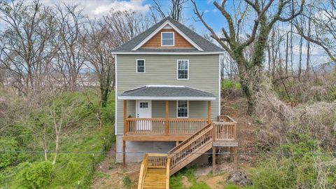 Homes For Sale - 1220 Church Ave<br/> Roanoke City County, Roanoke, VA 24013