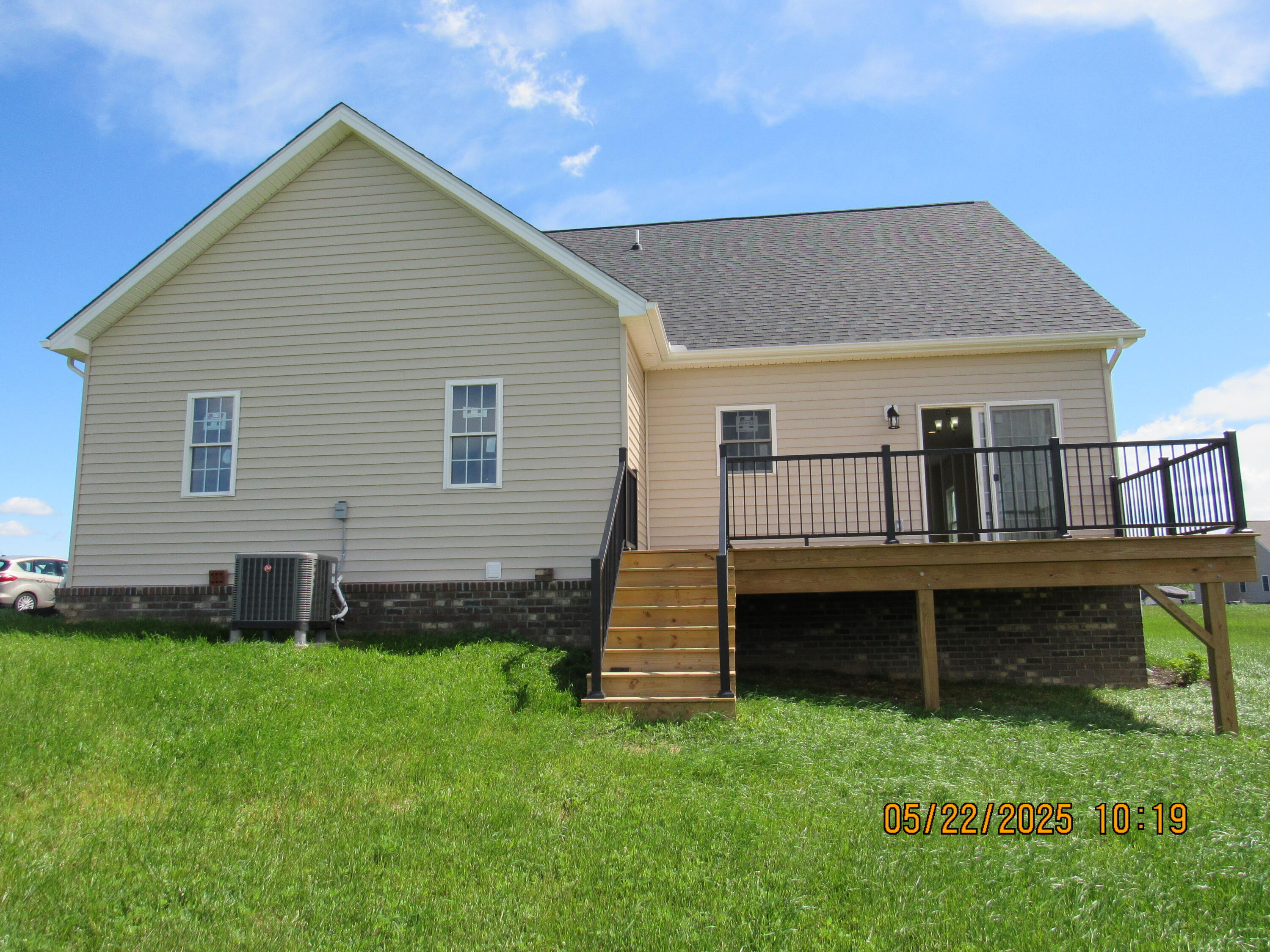 5231 Country Meadow Dr, Dublin, Virginia image 3