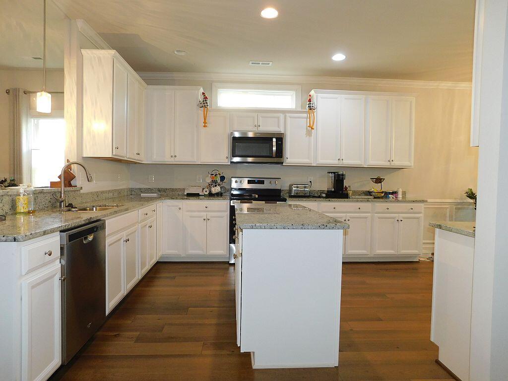 Salem, Virginia 24153, United States, 3 Bedrooms Bedrooms, ,2 BathroomsBathrooms,Residential,Active,194560