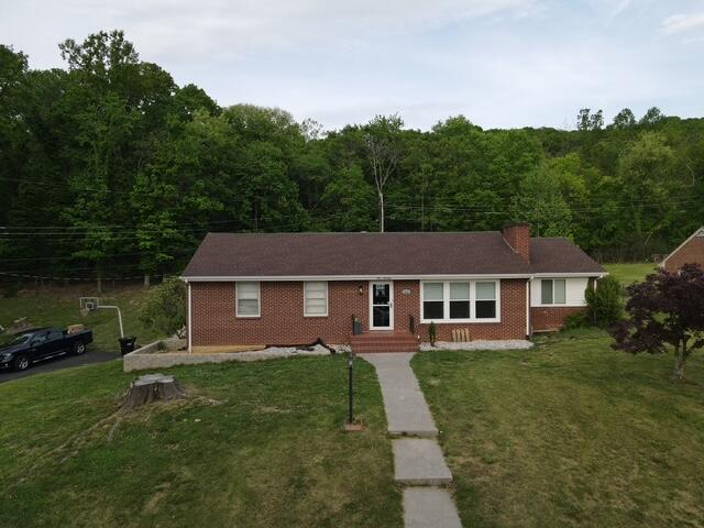 514 Briarwood Dr, Vinton, Virginia image 2