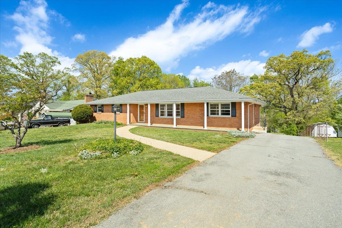 830 Dexter Rd, Roanoke, Ohio image 2