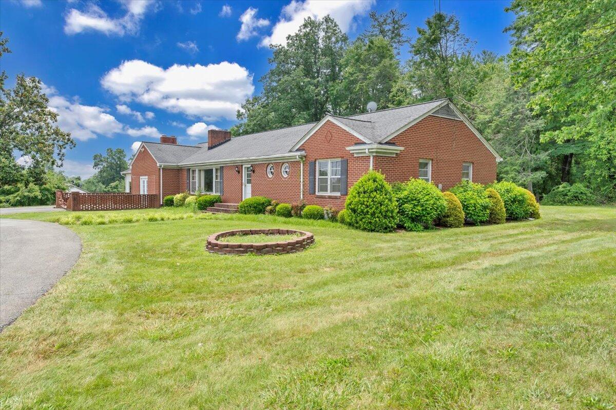 19503 Virgil Goode Hwy Hwy, Rocky Mount, Virginia image 2