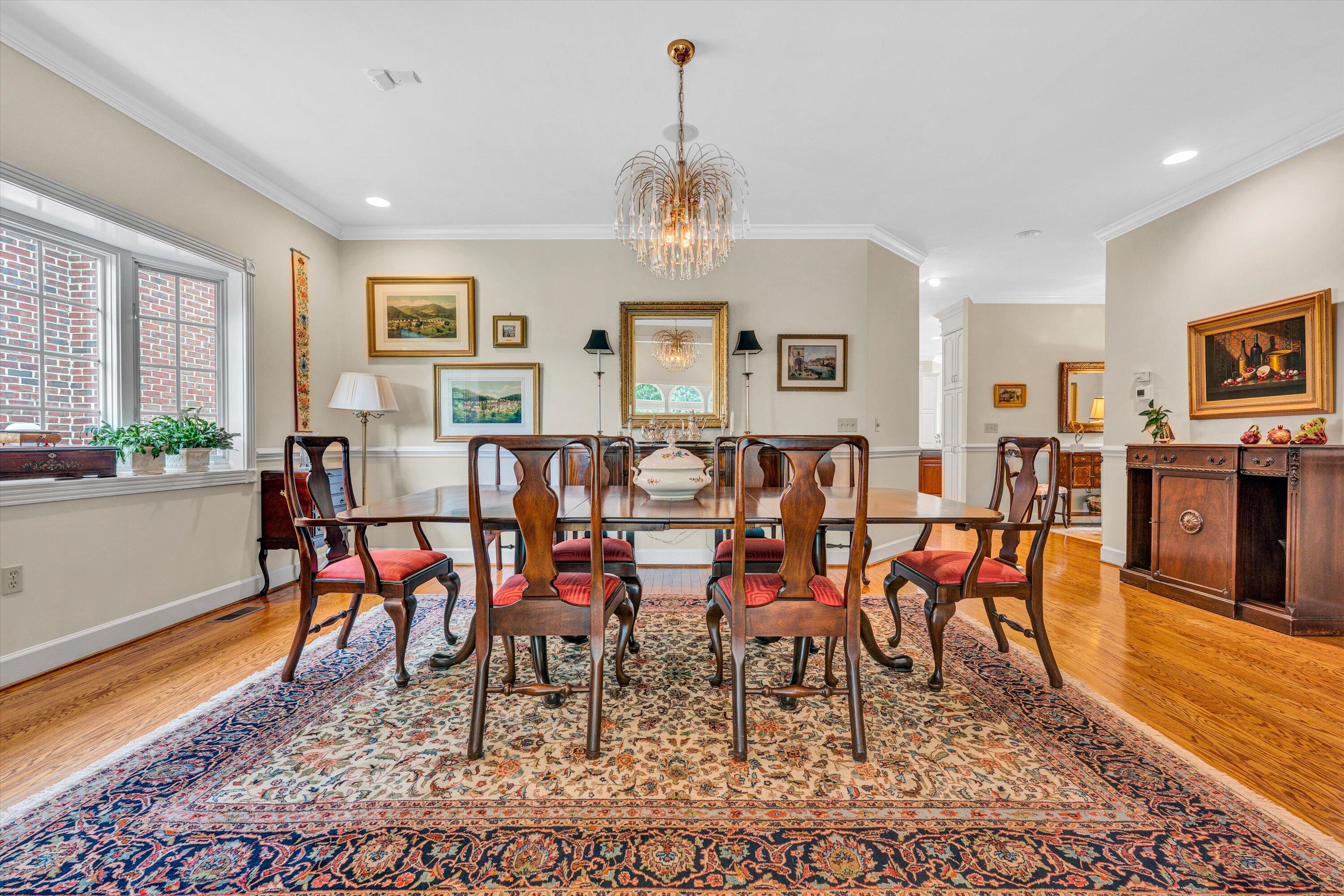 Roanoke, Virginia 24014, United States, 3 Bedrooms Bedrooms, ,4 BathroomsBathrooms,Residential,Pending,206014