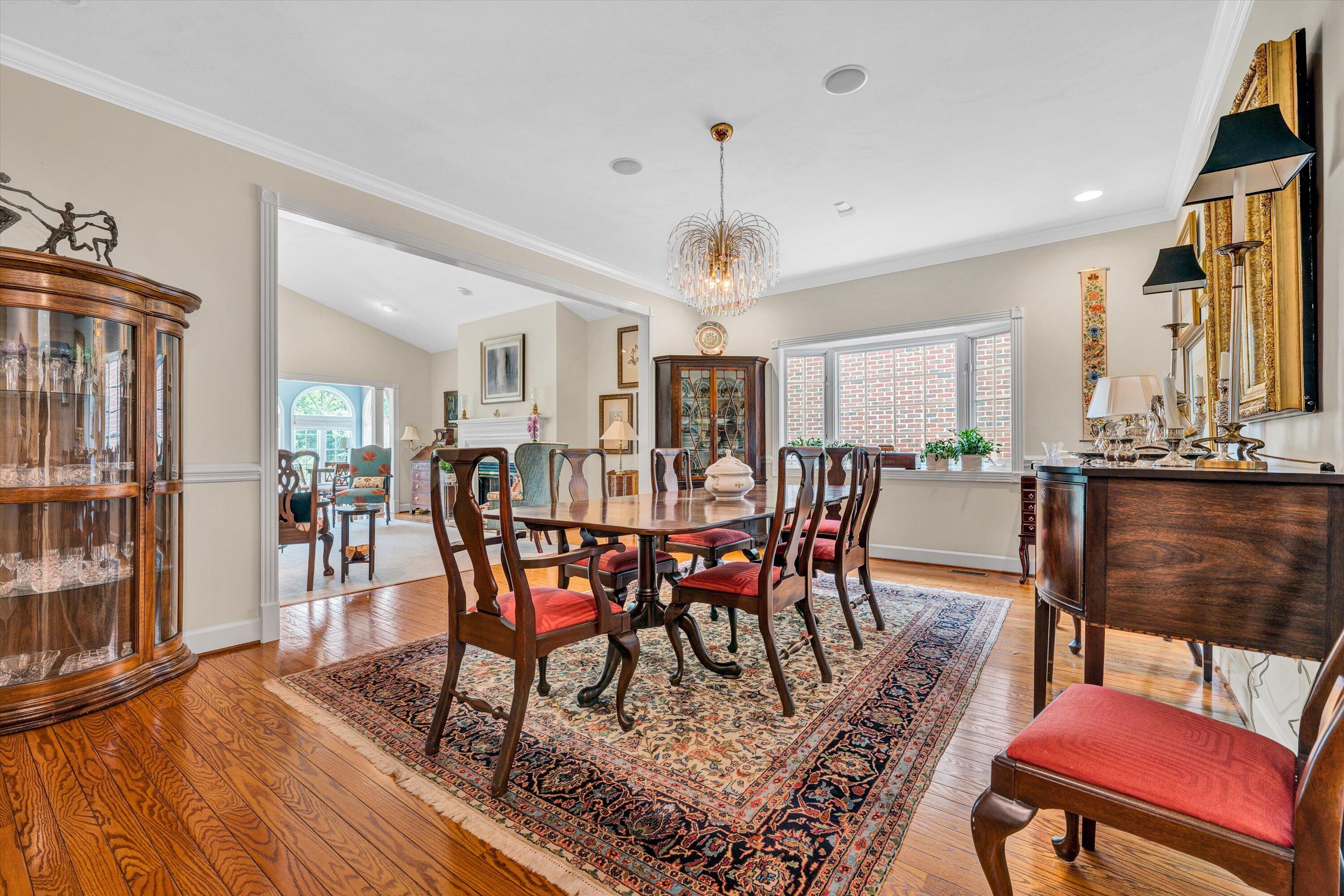 Roanoke, Virginia 24014, United States, 3 Bedrooms Bedrooms, ,4 BathroomsBathrooms,Residential,Pending,206014