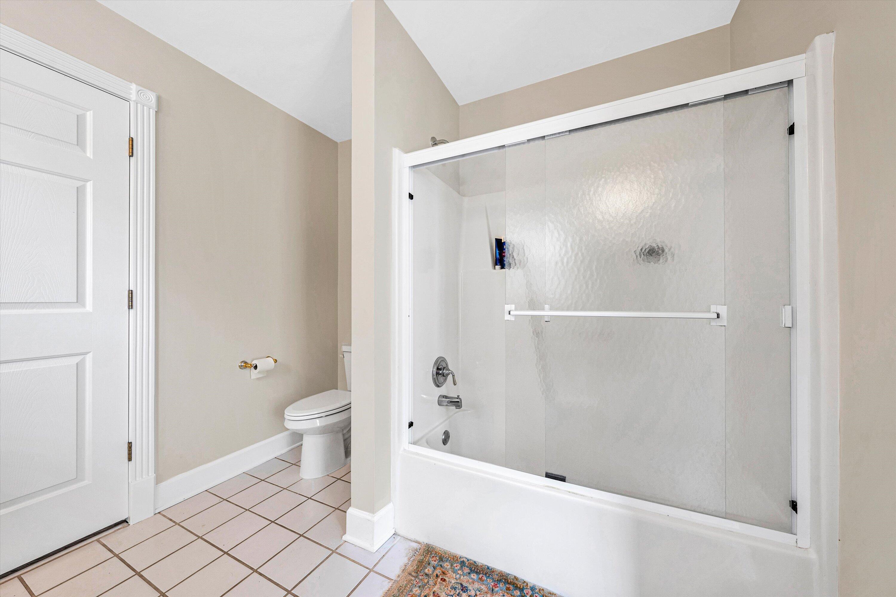 Roanoke, Virginia 24014, United States, 3 Bedrooms Bedrooms, ,4 BathroomsBathrooms,Residential,Pending,206014