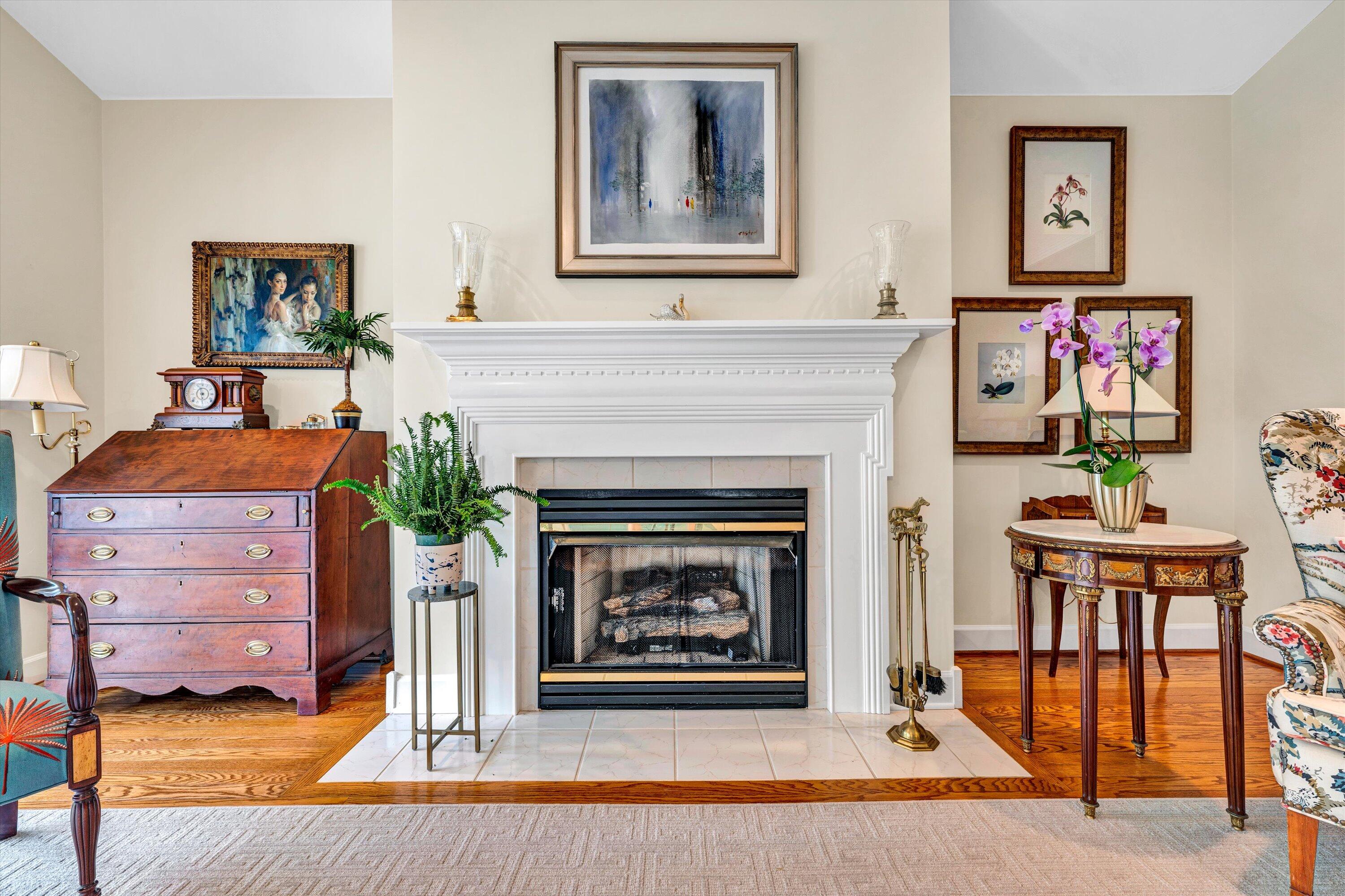 Roanoke, Virginia 24014, United States, 3 Bedrooms Bedrooms, ,4 BathroomsBathrooms,Residential,Pending,206014