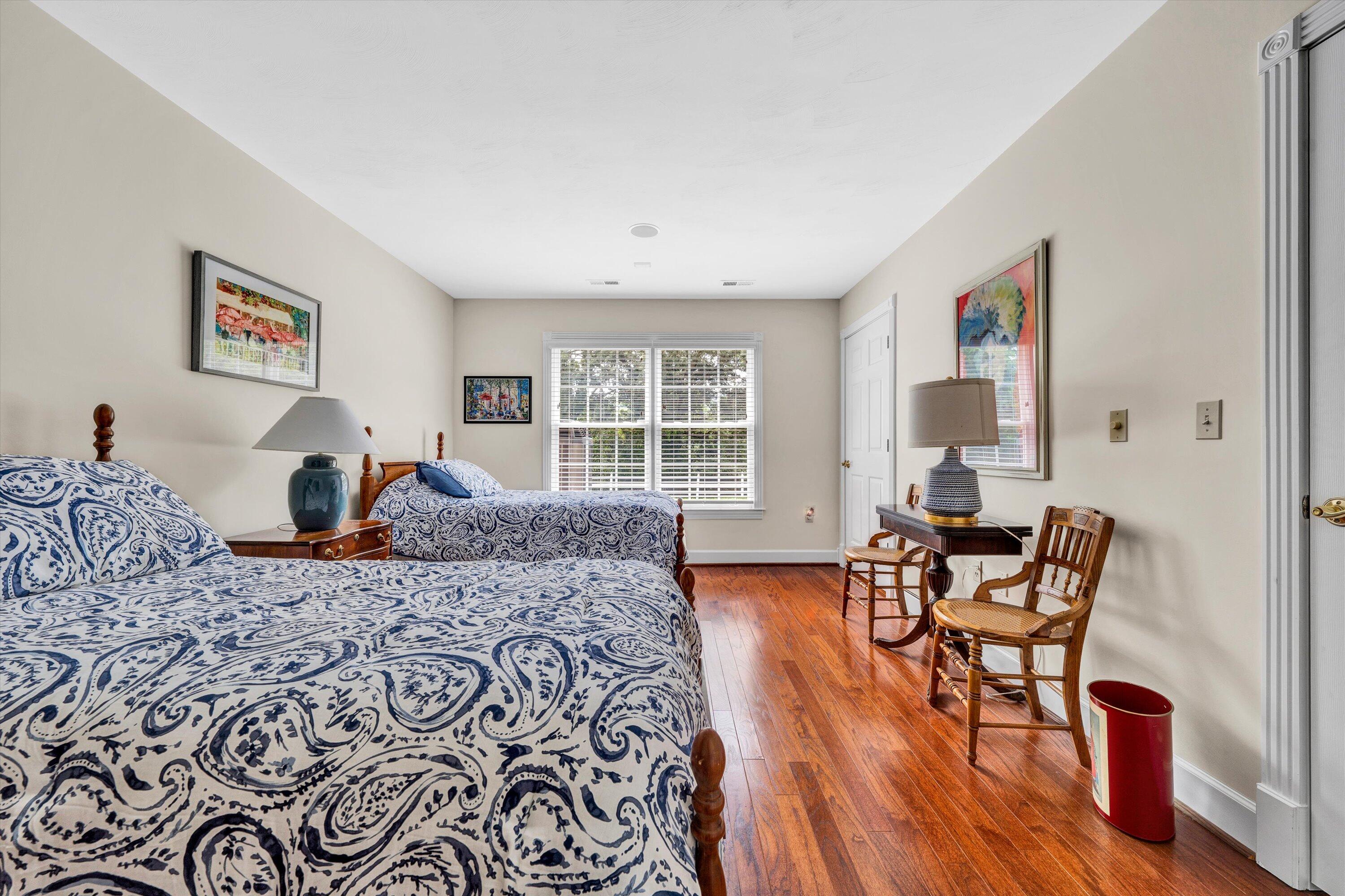 Roanoke, Virginia 24014, United States, 3 Bedrooms Bedrooms, ,4 BathroomsBathrooms,Residential,Pending,206014