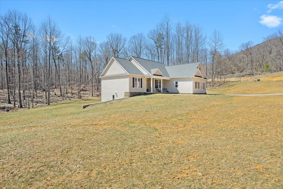 261 W Glade Trl, Blue Ridge, Virginia image 41