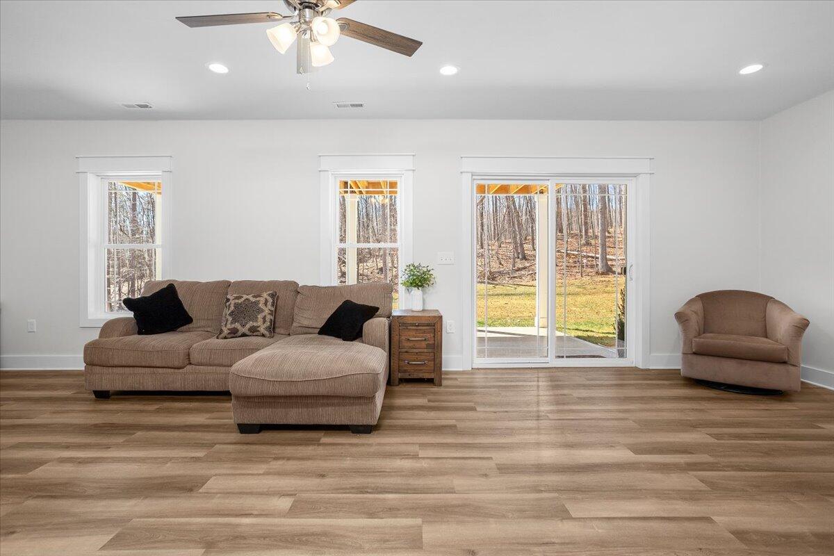 261 W Glade Trl, Blue Ridge, Virginia image 25