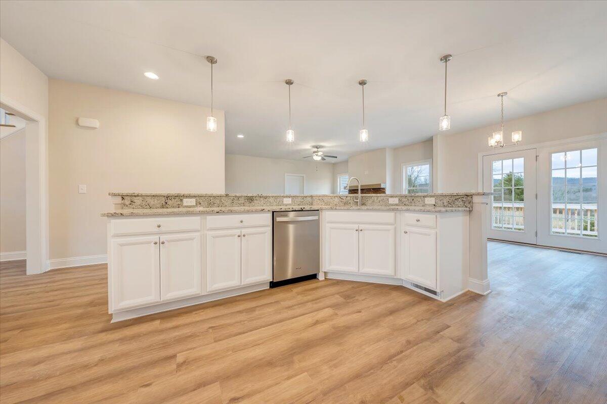 7014 Parkway View Trl, Roanoke, Virginia image 4