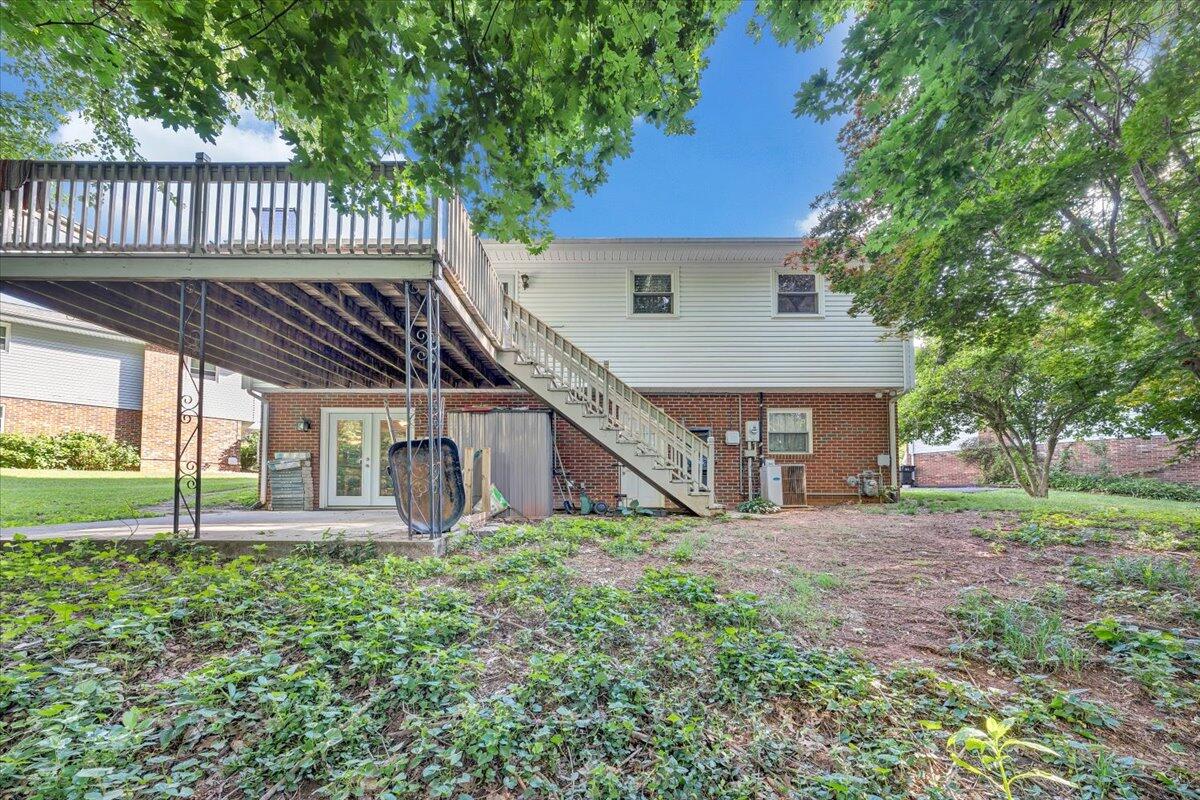 919 Halifax Cir, Vinton, Virginia image 37