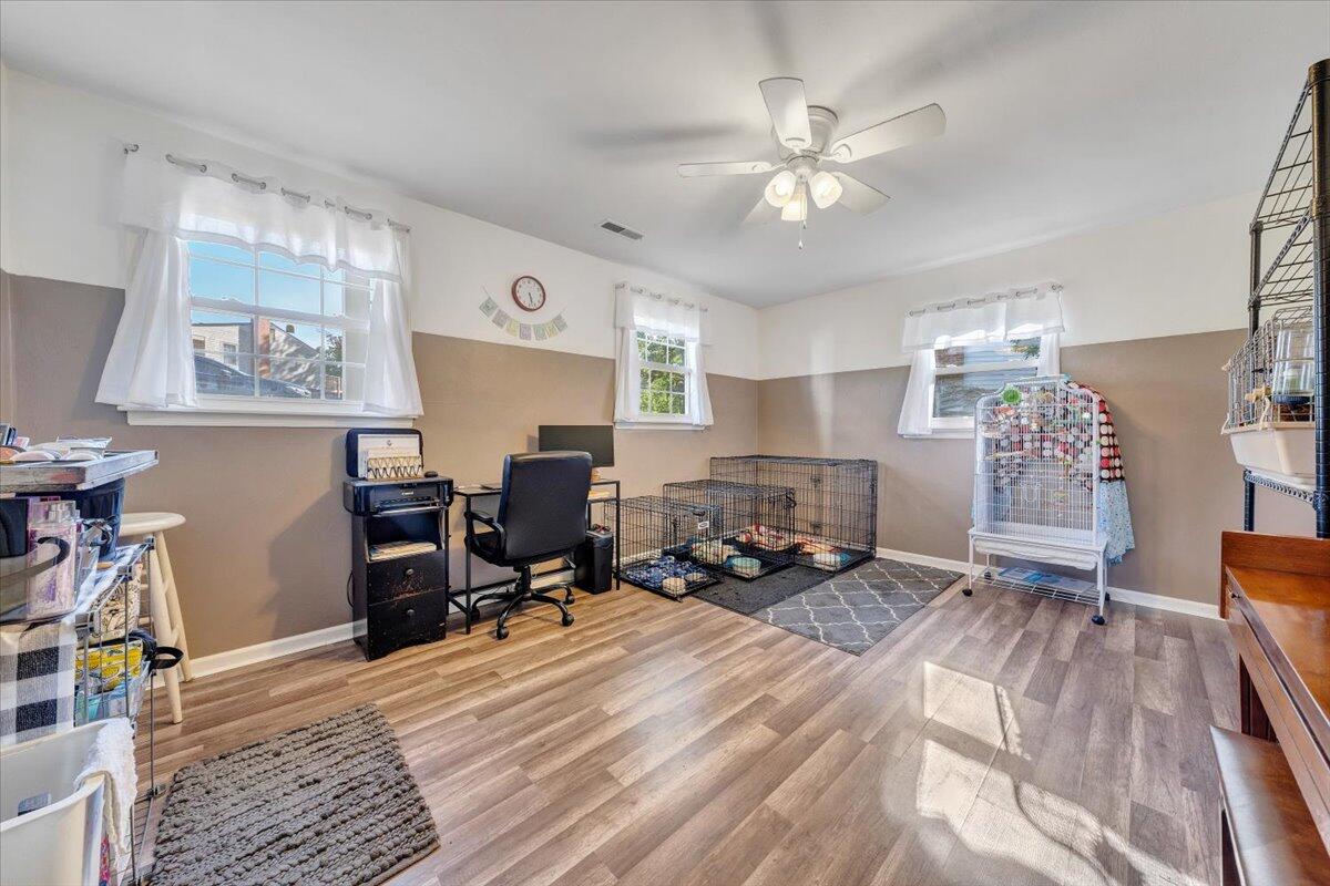 919 Halifax Cir, Vinton, Virginia image 24