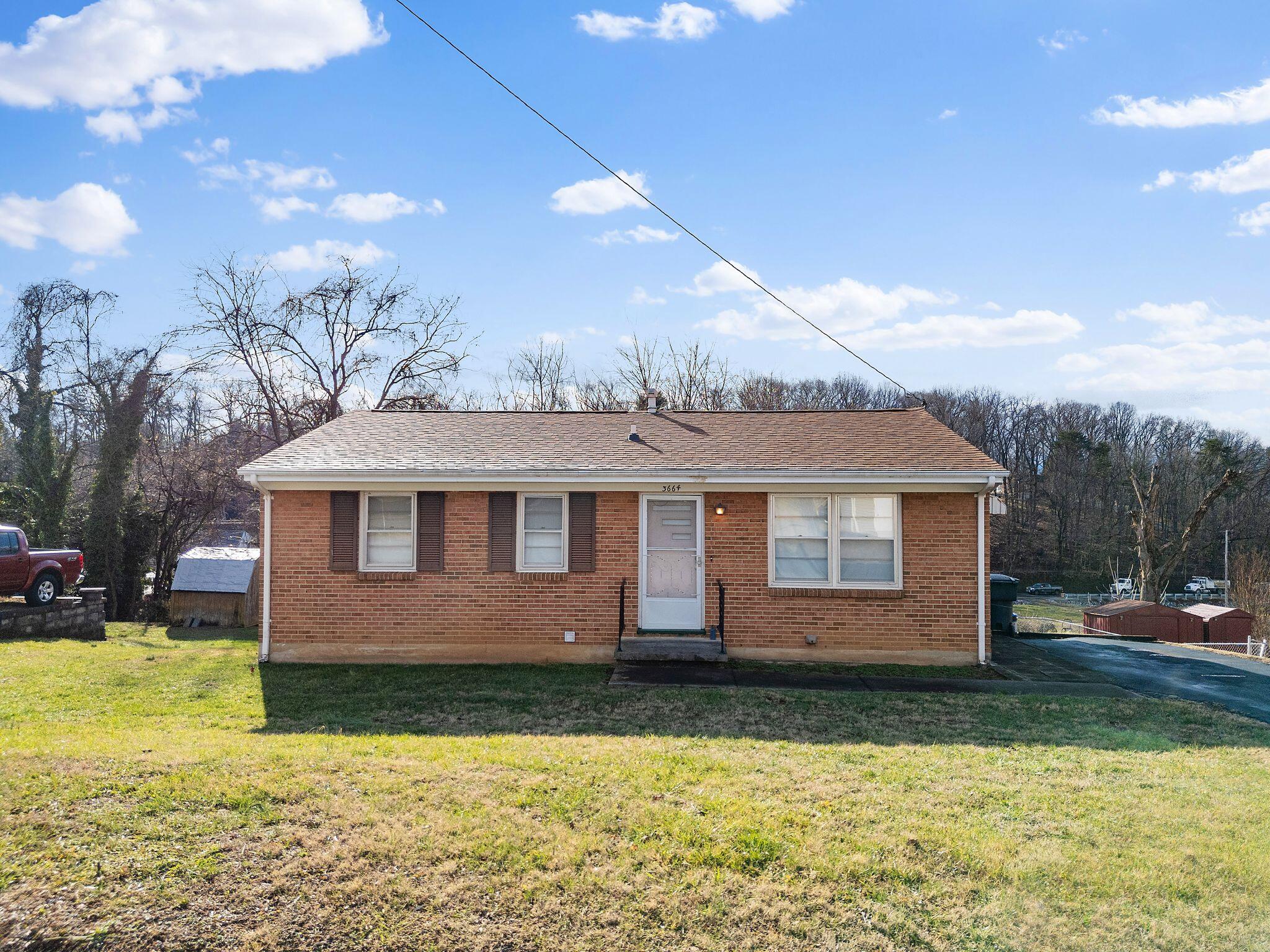 3664 Rolling Hills Ave, Roanoke, Virginia image 1