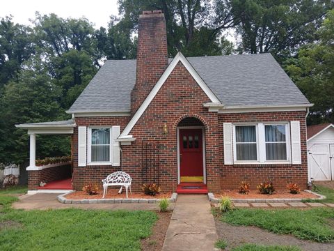 Condo For Sale - 1003 Oakgrove Ave<br/> Martinsville, VA 24112