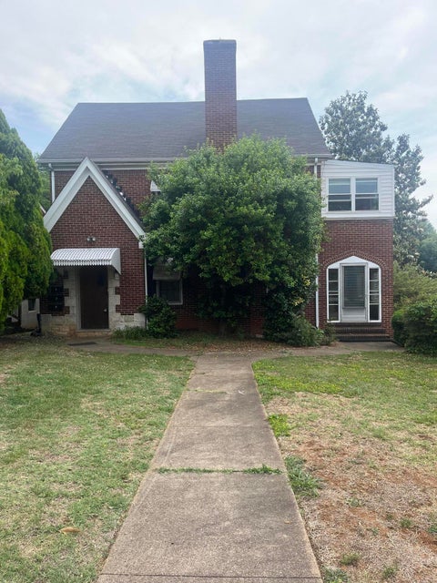 Multifamily For Sale - 1836 Wakefield Rd<br/> Roanoke, VA 24015