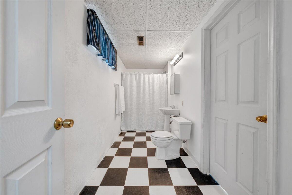 1037 Barrens Village Ct, Roanoke, Virginia image 26