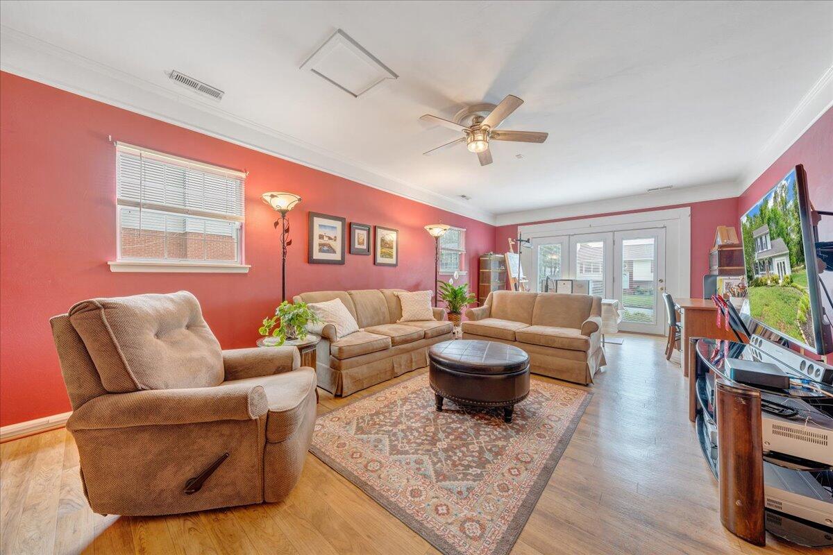 1037 Barrens Village Ct, Roanoke, Virginia image 13