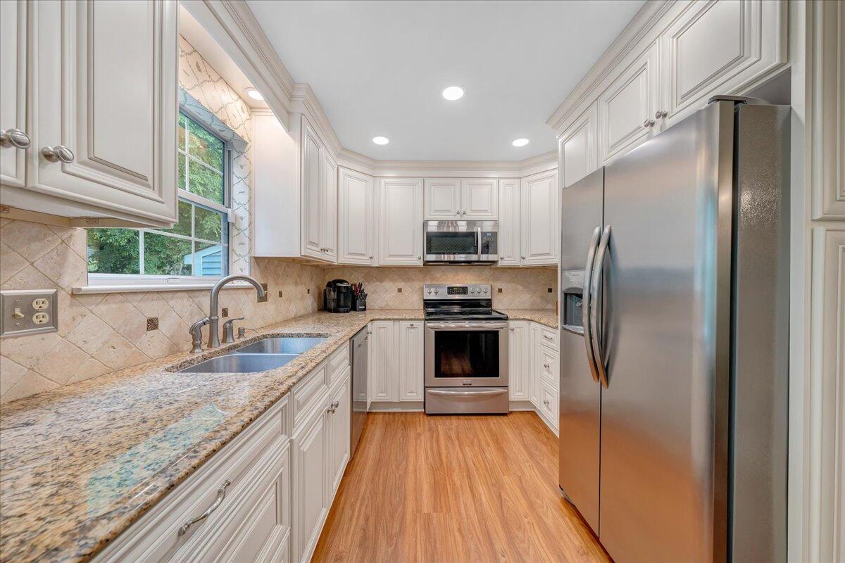 1037 Barrens Village Ct, Roanoke, Virginia image 11