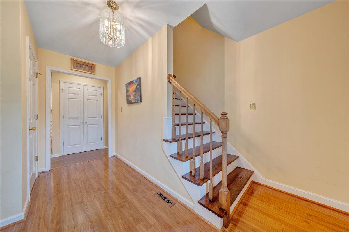 1037 Barrens Village Ct, Roanoke, Virginia image 4