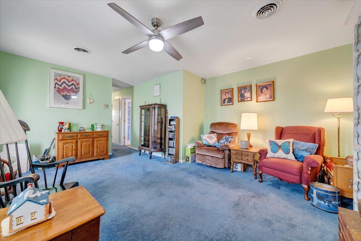 936 Blandford Ave, Vinton, Virginia image 5