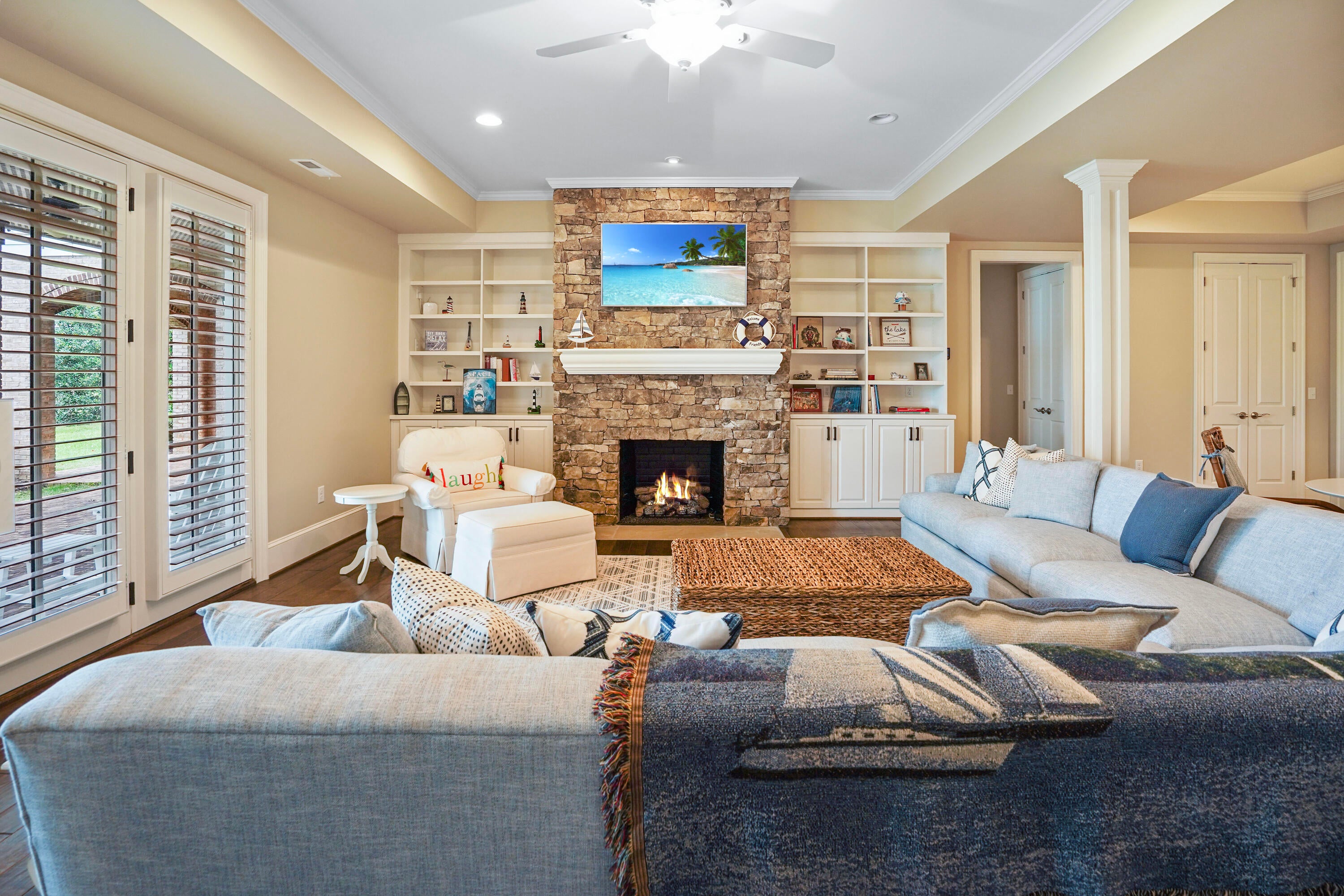 Penhook, Virginia, 24137, United States, 4 Bedrooms Bedrooms, ,5 BathroomsBathrooms,Residential,Active,2032388