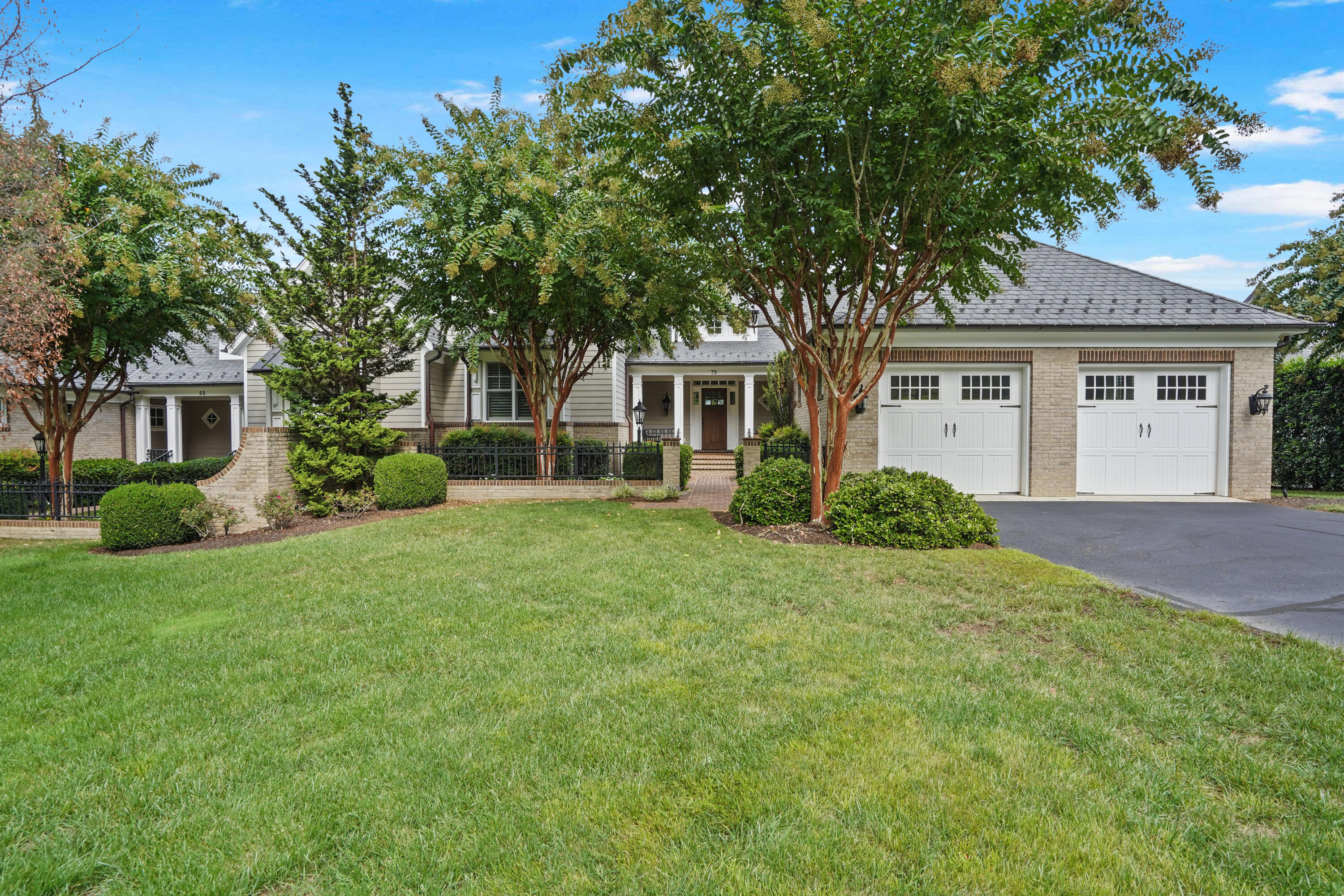Penhook, Virginia, 24137, United States, 4 Bedrooms Bedrooms, ,5 BathroomsBathrooms,Residential,Active,2032388