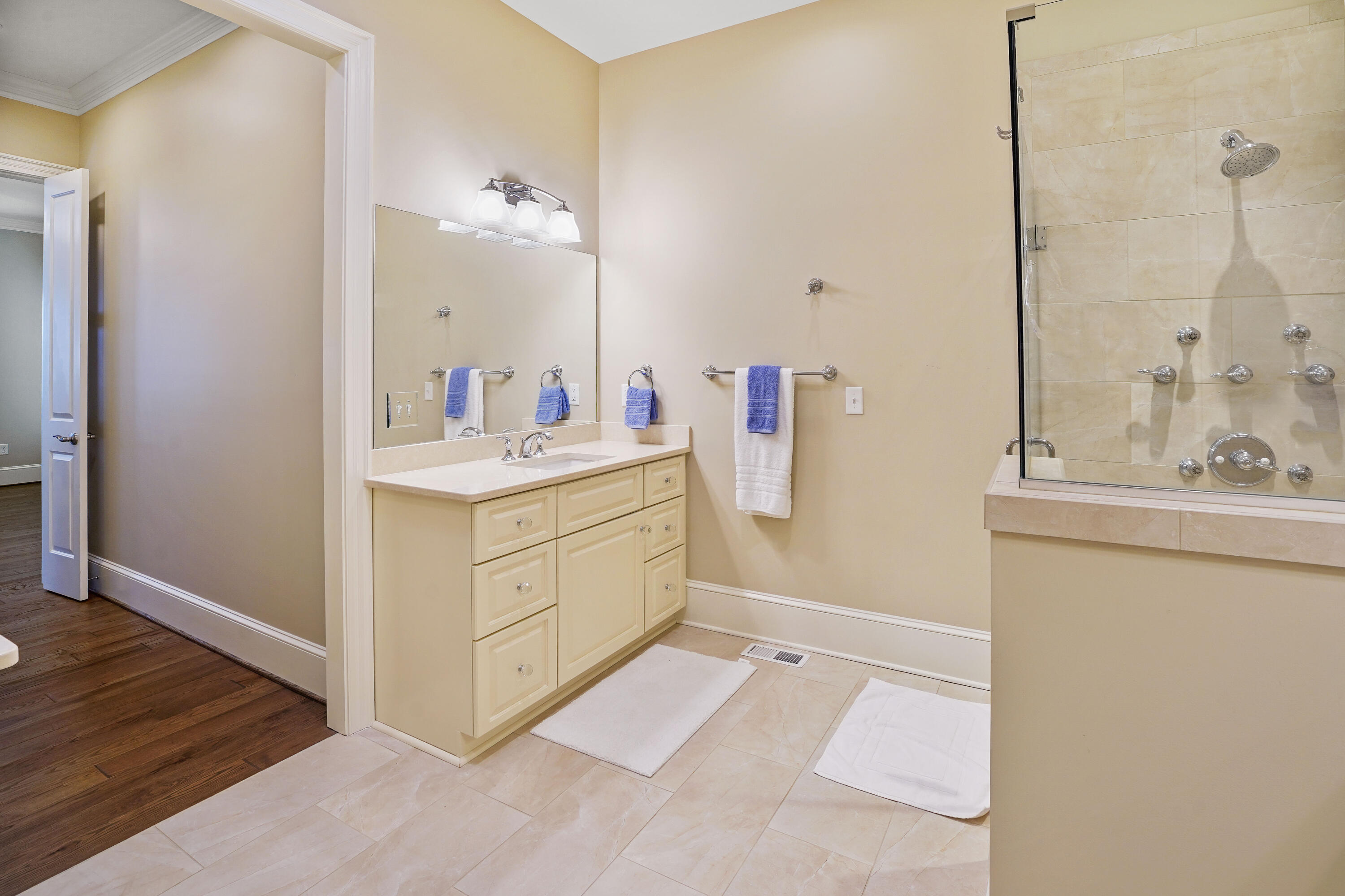 Penhook, Virginia, 24137, United States, 4 Bedrooms Bedrooms, ,5 BathroomsBathrooms,Residential,Active,2032388