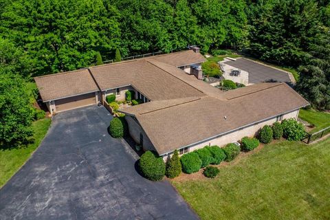 Homes For Sale - 453 Wirtz Rd<br/> Franklin County, Wirtz, VA 24184