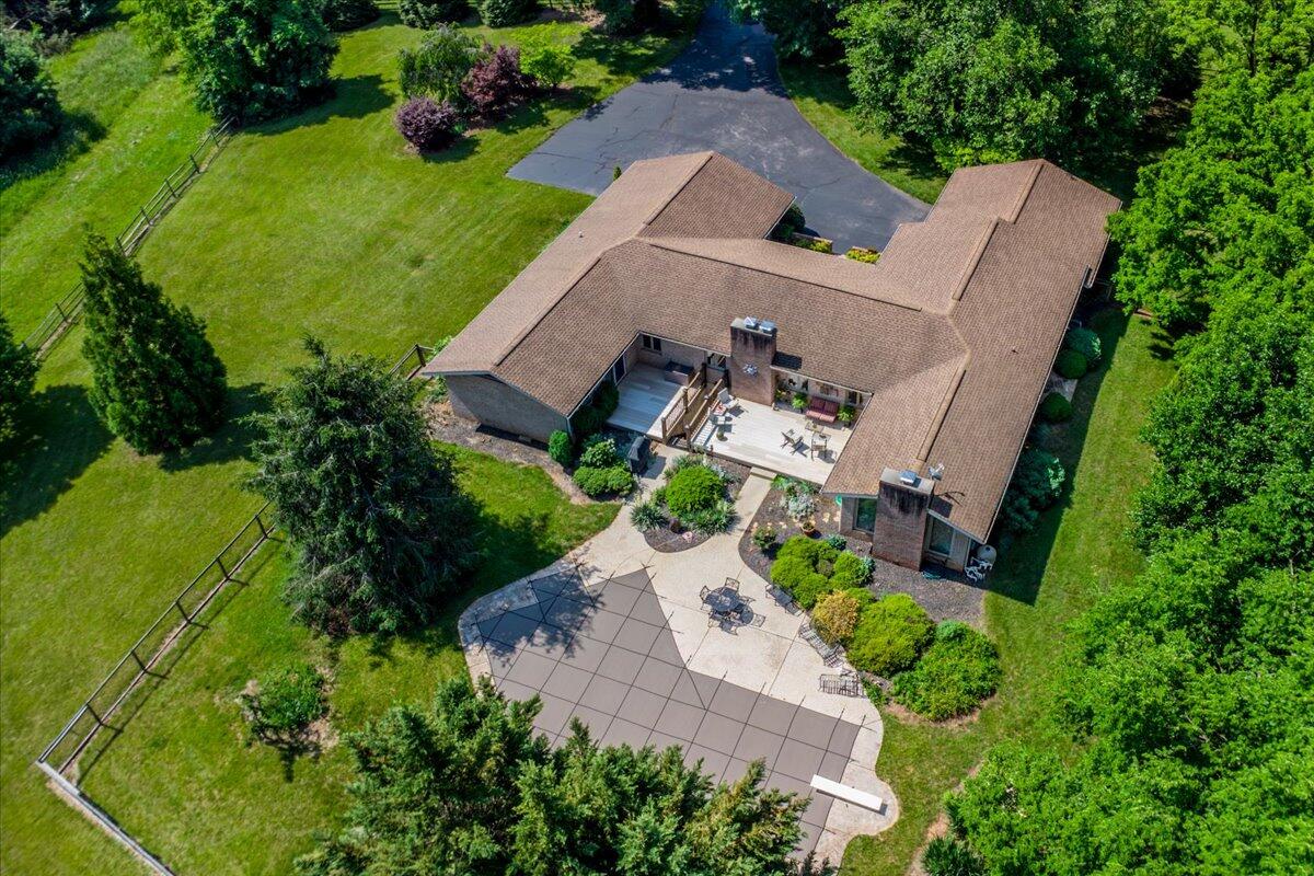 453 Wirtz Rd, Wirtz, Virginia image 6
