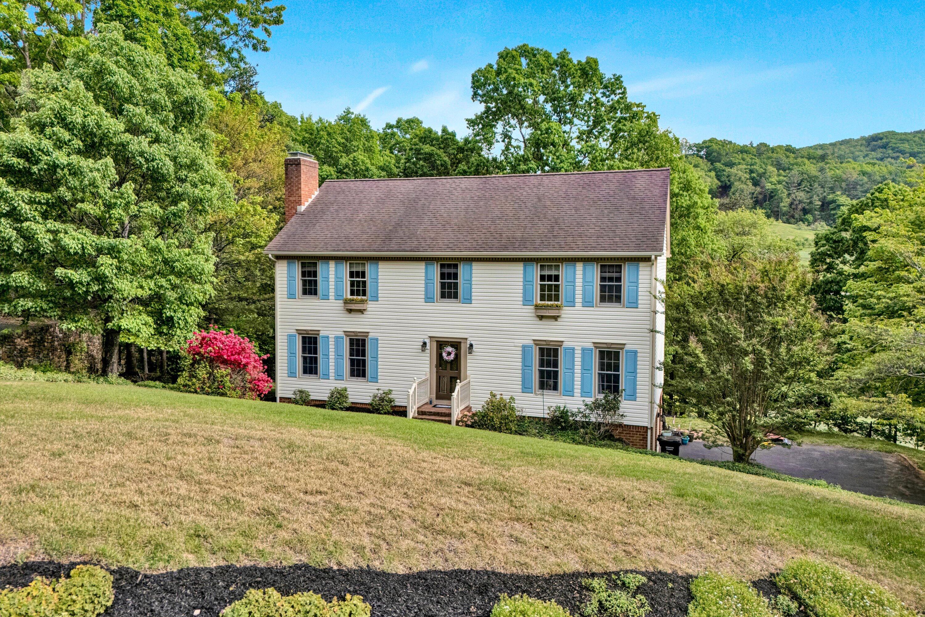 4920 Bear Ridge Cir, Roanoke, Virginia image 1