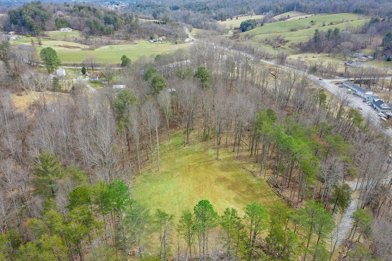 6427 Bent Mountain Rd, Roanoke, Virginia image 1