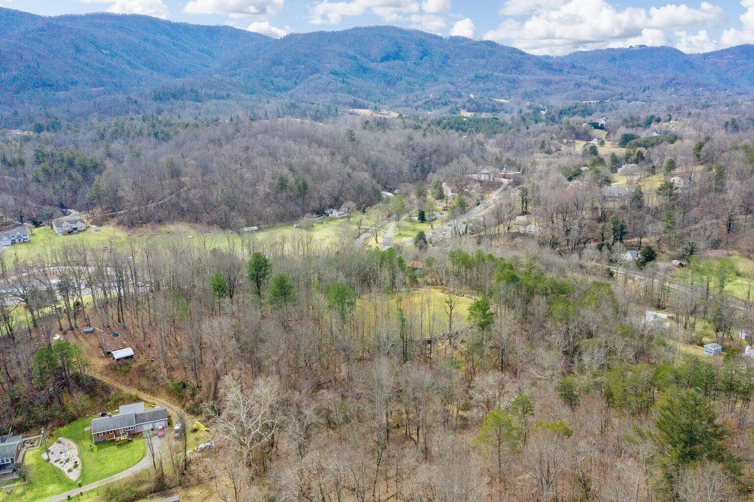 6427 Bent Mountain Rd, Roanoke, Virginia image 6